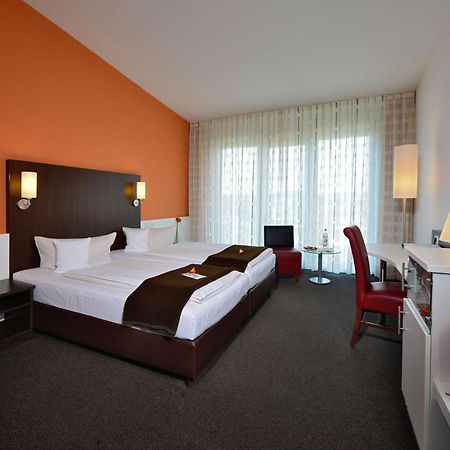 Best Western Plus Konrad Zuse Hotel Huenfeld Exterior photo